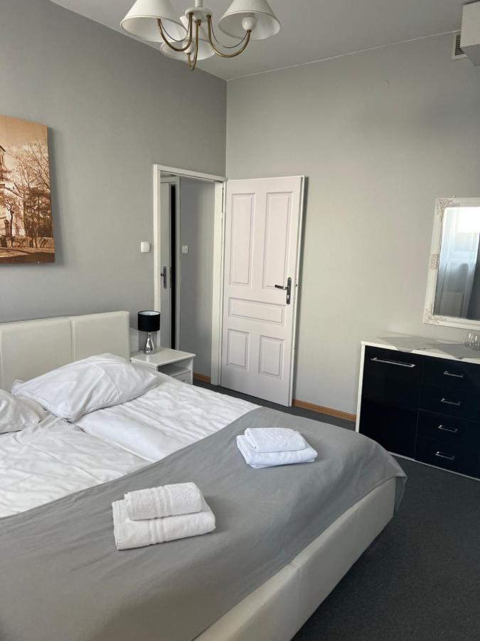 Hotel Turkovia 투렉 외부 사진
